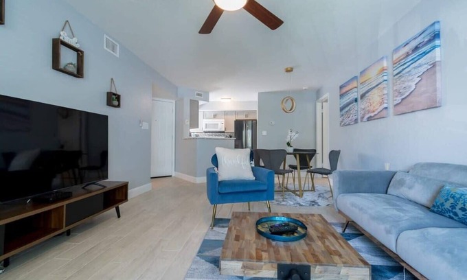 Ocean Side Village Condo | Updated Luxury Condo Close to Beach-Island Club