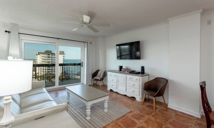 Ormond-by-the-Sea Condo | Updated oceanfront with beautiful beach views, large balcony, heated pool and garage