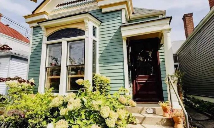 Highlands House | Updated & Stylish Bungalow