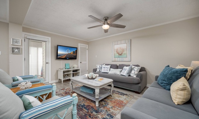 North Ocean City Condo | Updated Two bedroom, two bath bayside condo with large outdoor pool