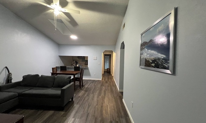 Tallahassee House | Upgraded 1/1 Townhouse Near FAMU FSU w/Backyard