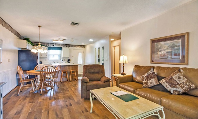 Lake Tansi Condo | Upgraded 2BR, King Bed, Plenty of Amenities