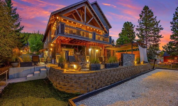 Ronald House | Upgraded Free Nights @ Ultimate 6BD/6BA Compound