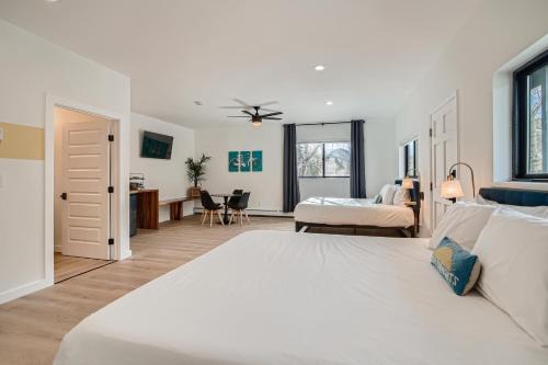 Idaho Springs Hotel | Uplift Inn