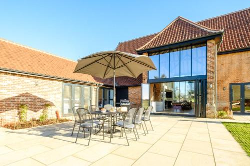 Woodbridge House | Upper Barn - a large family house by Aldeburgh Coastal Cottages