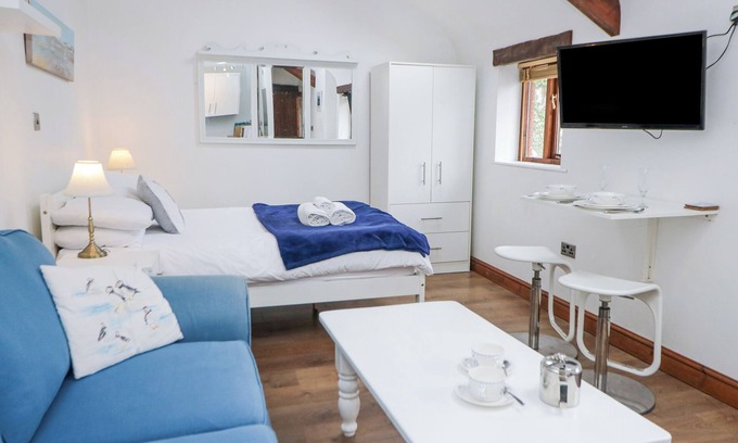 Haverfordwest Cottage | Upper Calffield Studio