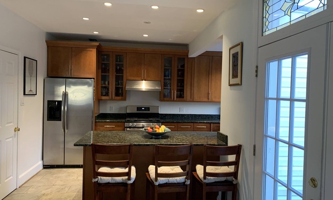 Cathedral Heights House | Upper Georgetown, AmericanUniversity