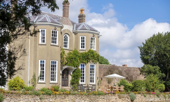 Low Catton House | Upper Helmsley Hall, Upper Helmsley