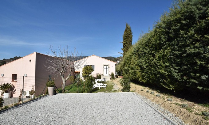 Fayence Apartment | Upper villa with garden