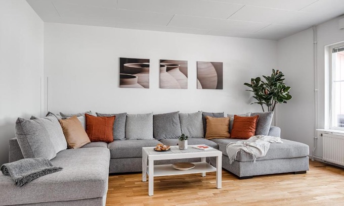 Uppsala Villa | Uppsala Large family home beside forest
