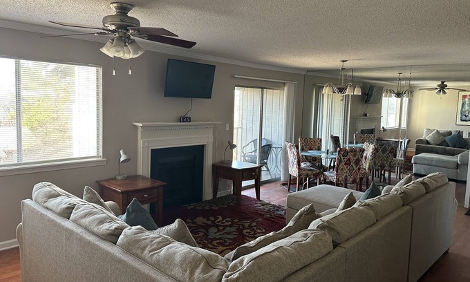 Glen Iris Apartment | Upscale 1 bedroom apartment in Birmingham