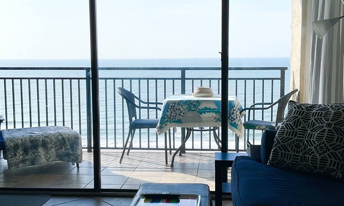 Myrtle Beach Condo | Upscale 2023 Reno; Introductory Rates! Oceanfron, King bed,65”tv, View!Location!