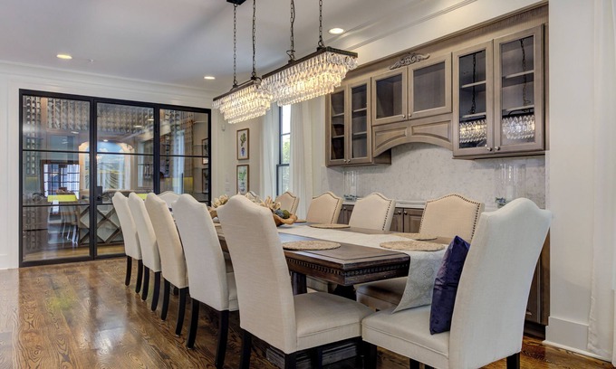 Garden Hills House | Upscale Buckhead Village Retreat! Events, Golf, Sauna, Near Everything!
