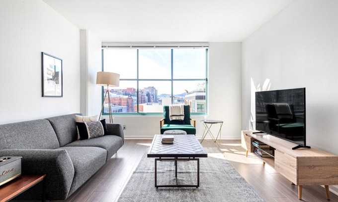 South Beach Apartment | Upscale Waterfront South Beach 1BR w/Pool, Tennis, Spa, by Blueground