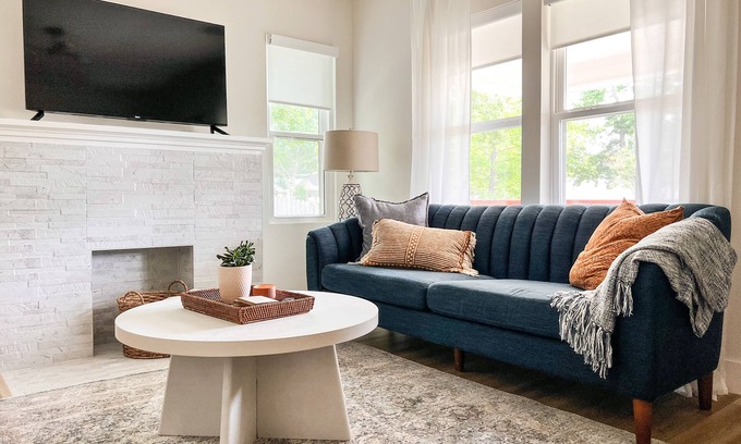Turner Park House | Uptown Cottage in the heart of Tulsa. A fully renovated modern chic home.