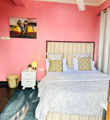 Dar es Salaam Bed & Breakfast | Urban Affordable Private City Room- Amazing View, Fast WiFi & Walkable Location