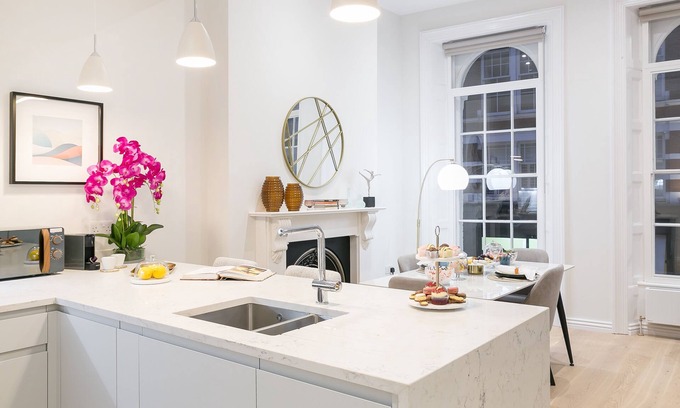 Covent Garden Apartment | Urban Chic - Acre