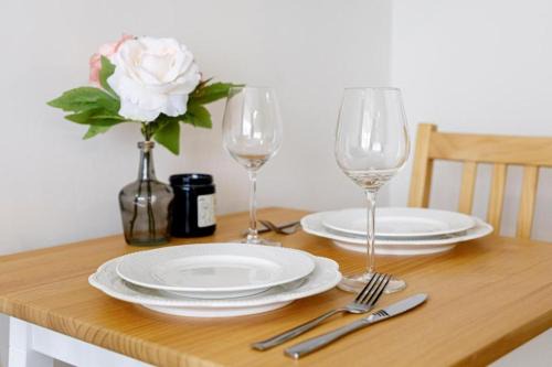 Wroclaw City Center Apartment | Urban Chic - Rynek Squre - Great Location & Swidnicka