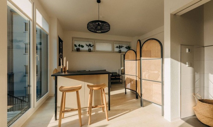 Friedrichstadt Apartment | Urban Elegance | Balcony | Bright Design Oasis