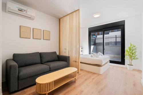 San Sebastian de los Reyes Apartment | Urban Executive Suites with parking and pool