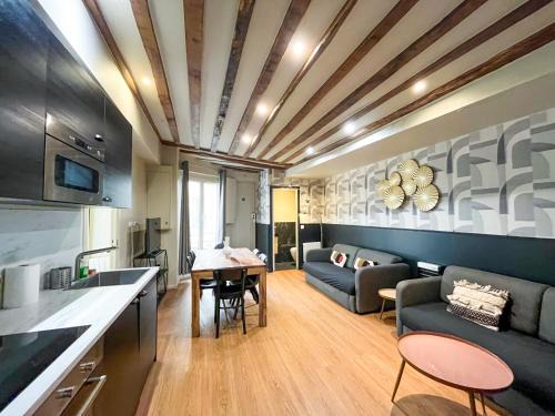 Bonne-Nouvelle Apartment | Urban Flat 02 - 4 Bedrooms Flat in center of Paris