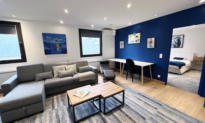 Quartier Sainte-Marguerite Apartment | Urban Flat 166 - 4BDR Luxury Apartment in Center of Paris