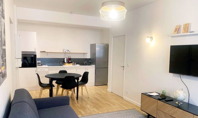 Quartier Sainte-Marguerite Apartment | Urban Flat 167 - Luxury 1 Bedroom Flat in Paris