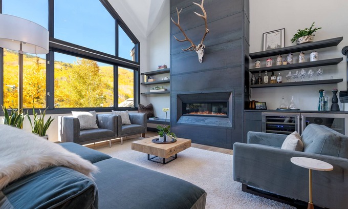 Beaver Creek House | Urban Home at The Aspens by InvitedHome | Hike In/Out, Near BC Village, Decks