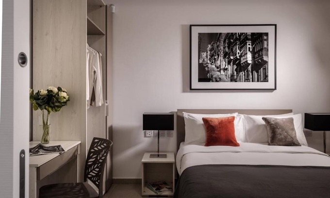 Gzira Hotel | Urban Isle