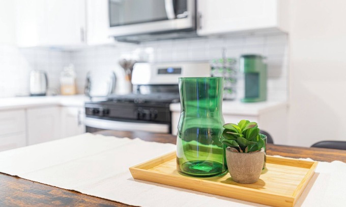 Jersey City Bed & Breakfast | Urban Loft with City Views