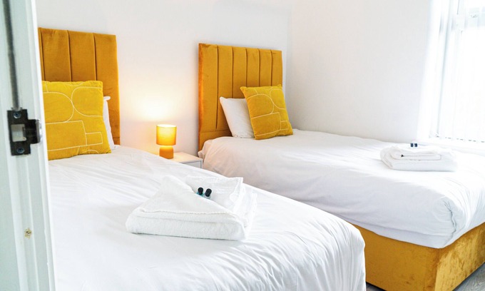 Adamsdown Apartment | Urban Oasis: 1-Bedroom Gem