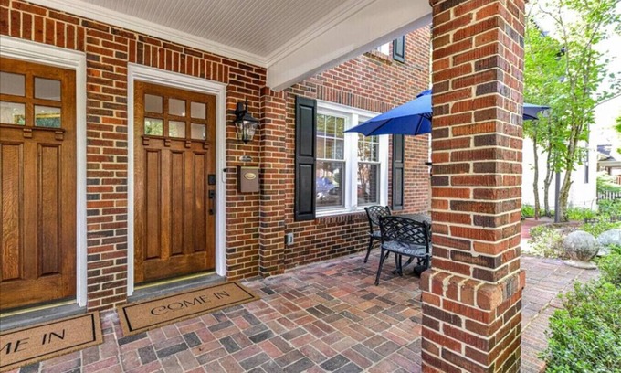 Dilworth Villa | Urban Oasis Near the Park (R)