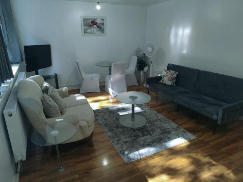 East Walworth Apartment | Urban Oasis with Private Terrace