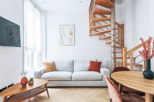 8th Arrondissement Apartment | Urban Retreat Brand-New Duplex 2-Bedroom
