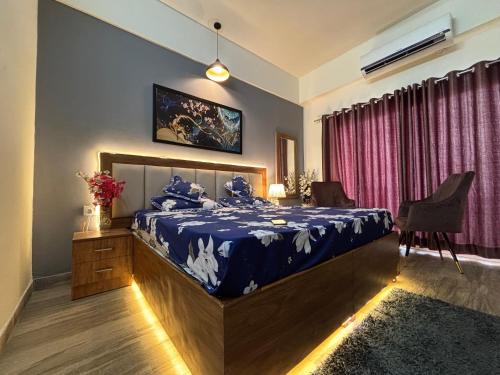 Greater Noida Bed & Breakfast | Urban Studio Gem