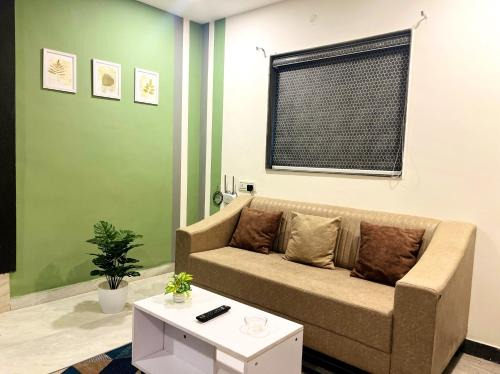 Thite Nagar Apartment | Urban suites -Couple 1bhk Private apartment Khraradi
