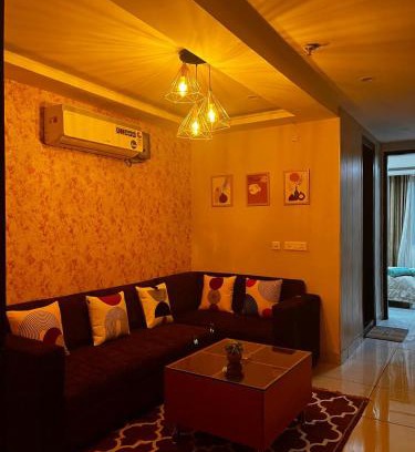 Zirakpur Apartment | UrbanStay by Hey Studio's