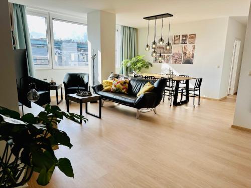 Lower Town Apartment | Urbanstay Suites - Grand Place 2 Bd Apartment