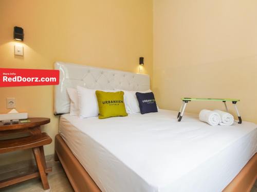 East Jakarta Hotel | Urbanview Hotel Cantee Halim Perdanakusuma by RedDoorz
