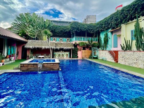Sukajadi Hotel | Urbanview Hotel near Paris Van Java Mall