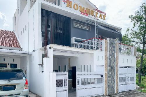 Garut Hotel | Urbanview Hotel Permata Syariah Garut