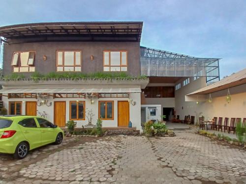 Madiun Hotel | Urbanview House of IKIGAI