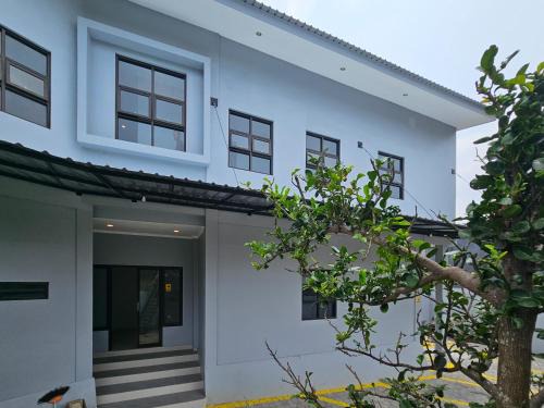 Dinoyo Hotel | Urbanview New Rania Near Kota Batu