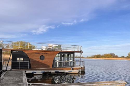 Havelsee House | Urlaub im schwimmenden Ferienhaus, mitten in der Natur