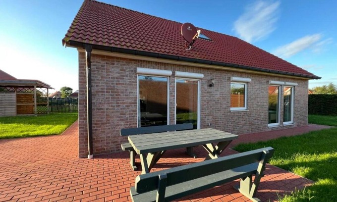 Eilsum House | Urlaubsdomizil- Kinder und Tierfreundlich mit 4 Schlafzimmern, Garten, Parkplatz