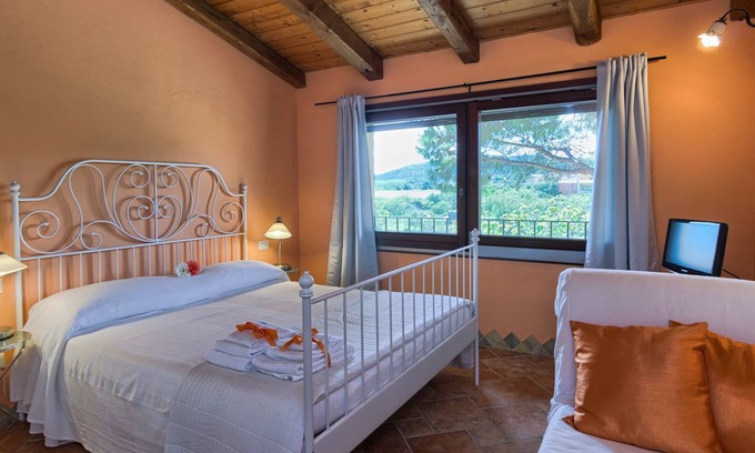 Chia Apartment | URSULA HOUSE BRIGHT APARTMENT ABOUT 800 MT FROM THE SEA,