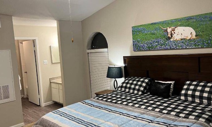 George Bush Park/Eldridge Apartment | 13 m² Apartment ∙ 1 bedroom ∙ 2 guests