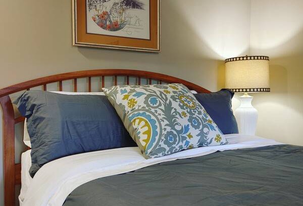 Drayton Plains Resort | Private room ∙ 2 guests