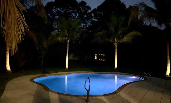 Palm Beach Country Estates House | House ∙ 4 bedrooms ∙ 10 guests