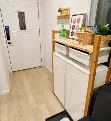 Suburban Park - Lorelei Manor - Flood Park Triangle Bed & Breakfast | 60 m² Bed and breakfast ∙ 3 guests